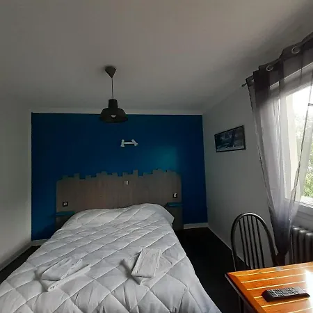 Hotel,restaurant *